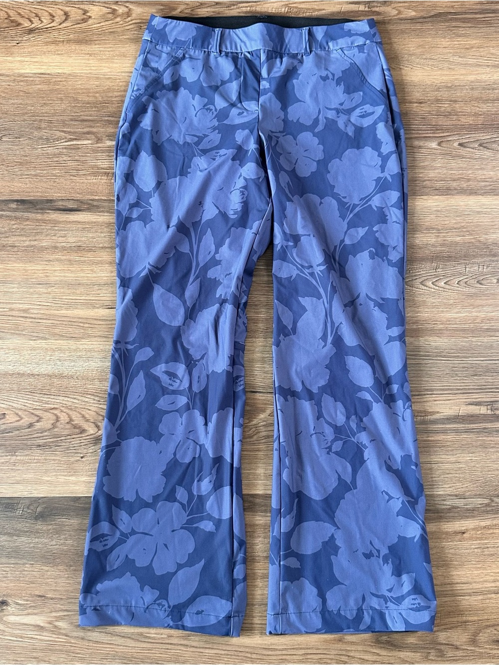 Spanx Sunshine Kick Flare Pant Medium Navy Blue Floral Pull On Stretch 28” Beach
